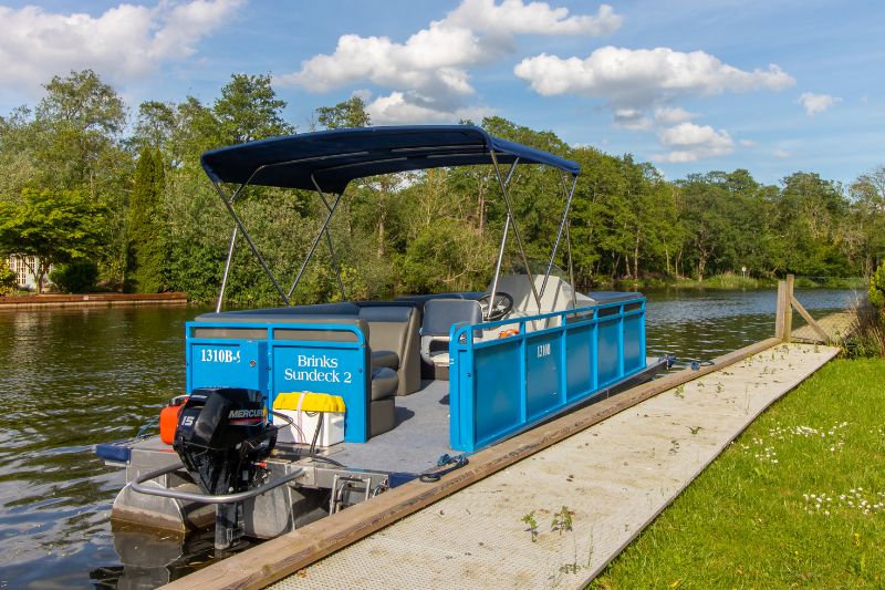 Brinks Sundeck image